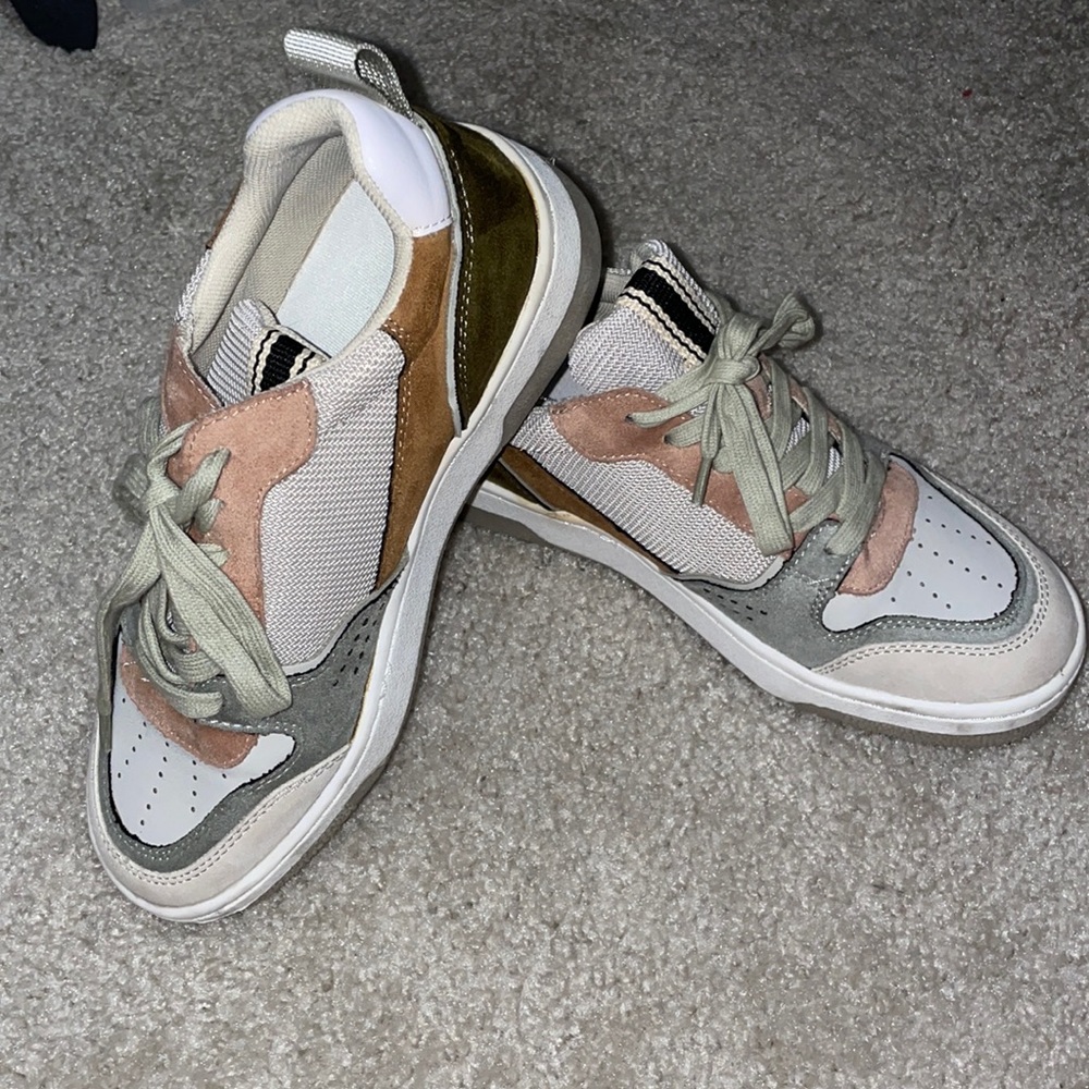 Shu Shop tennis shoes